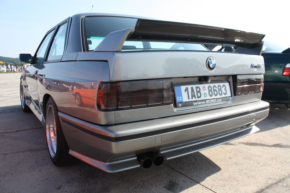 BIG_BMW_1011