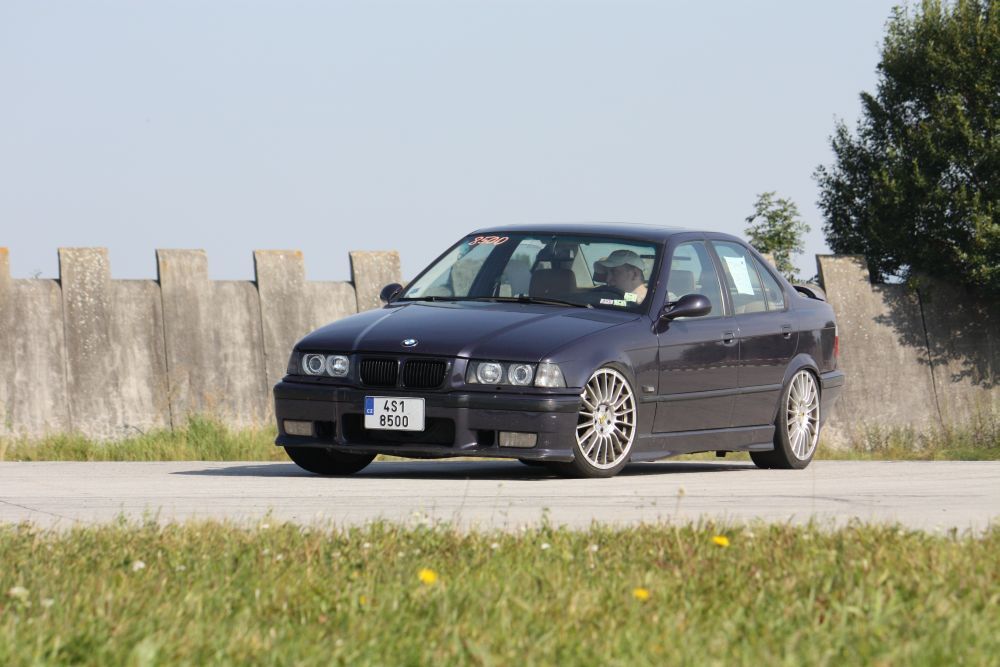 BIG_BMW_624